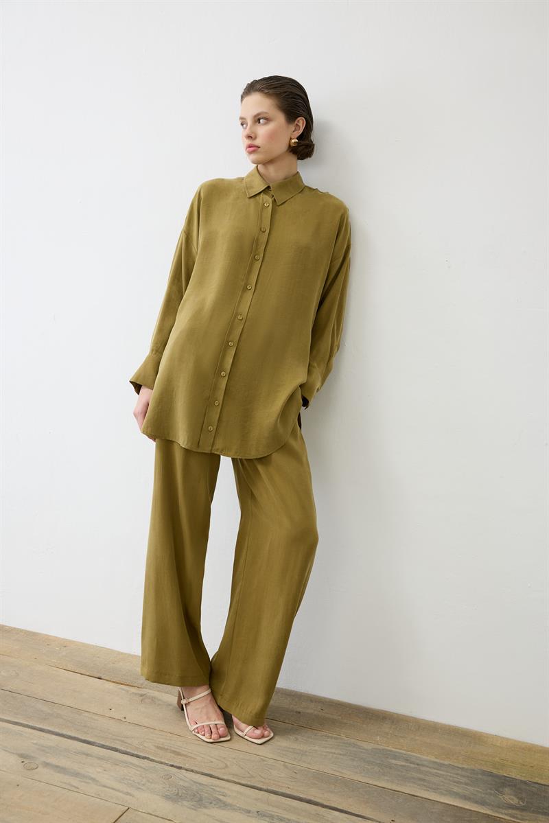 PRİME TAŞLANMIŞ İPEK PANTOLONLU TAKIM YEŞİL