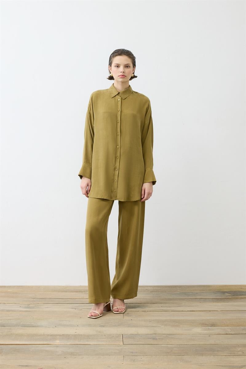 PRİME TAŞLANMIŞ İPEK PANTOLONLU TAKIM YEŞİL