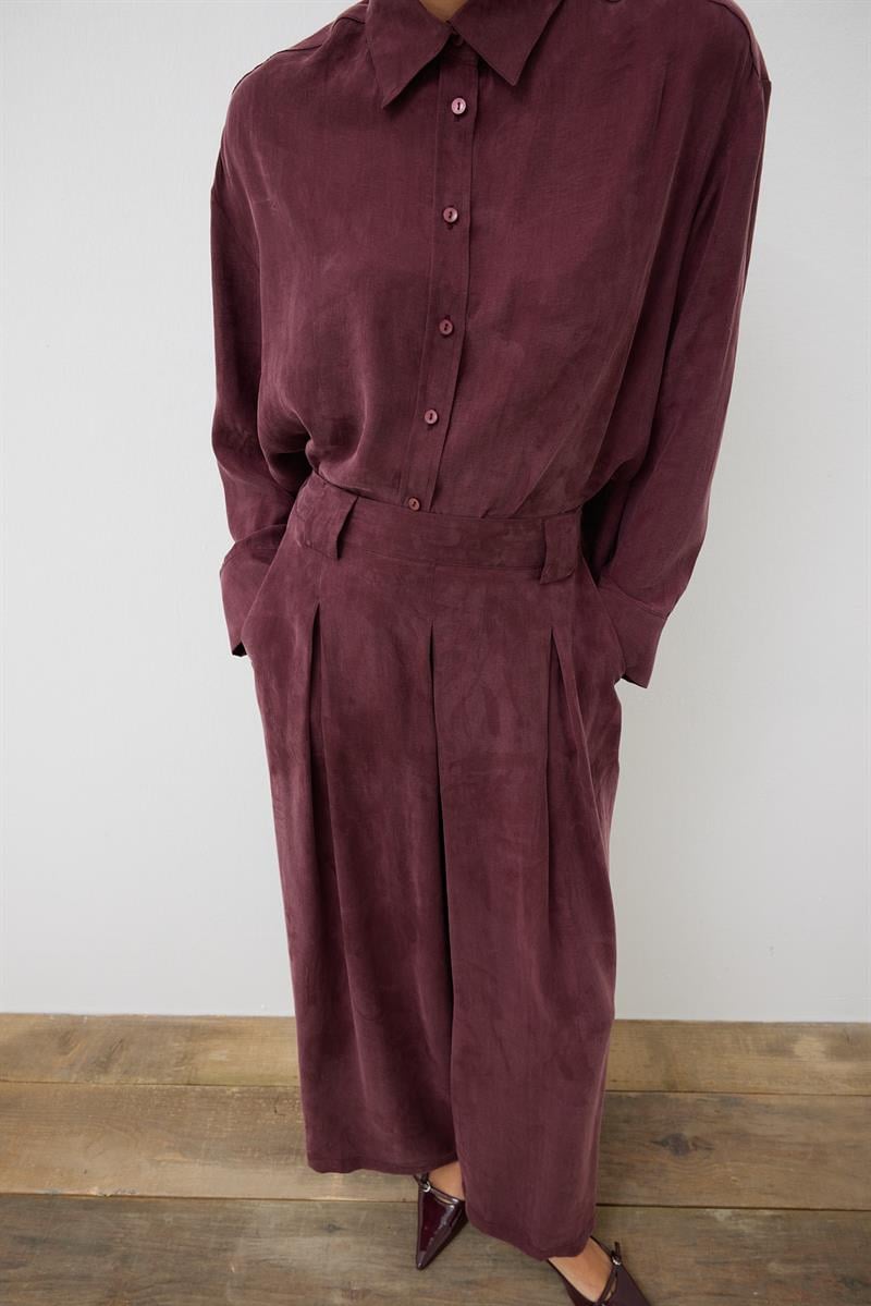 PRIME WASHED SILK PLEATED SHIRT PANTS SET BURGUNDY
