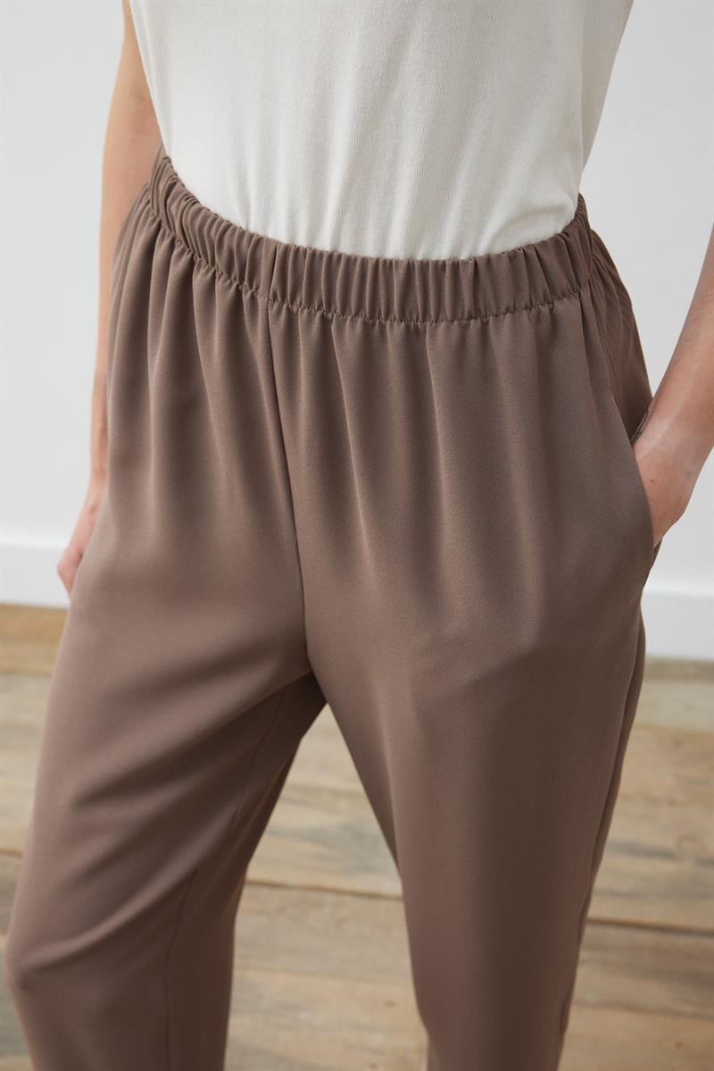 RİNA KREP DUBLE PAÇA PANTOLON ETUP