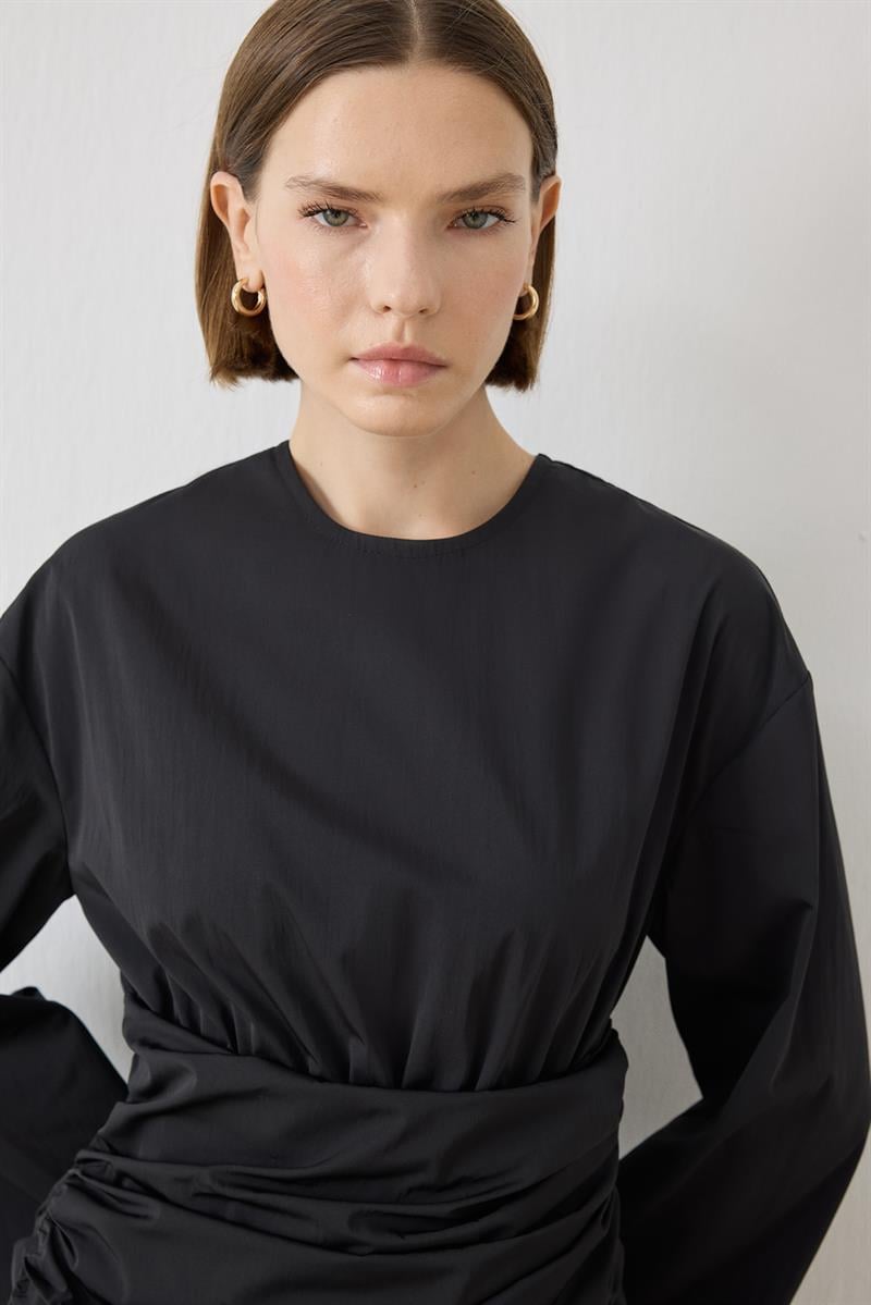 ROSE RUCHED DETAILED DRESS BLACK