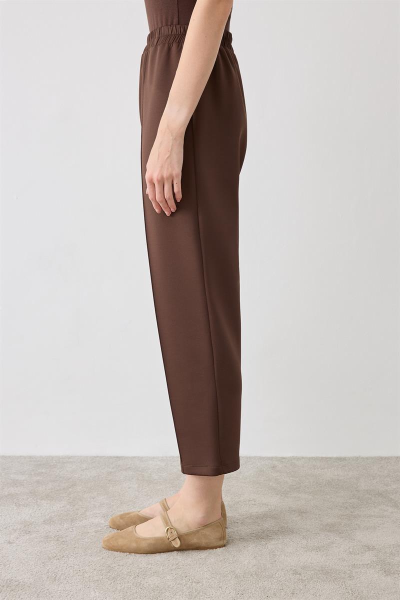 SCUBA OVERSIZE LINE DETAILED PANTS DARK BROWN
