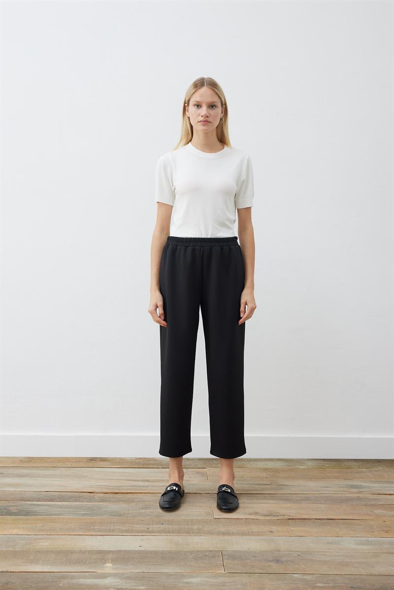 SCUBA OVERSIZE CARROT PANTS BLACK