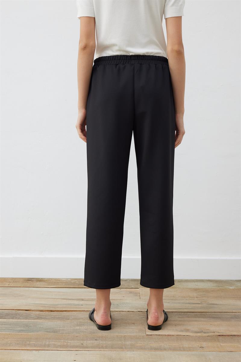 SCUBA OVERSIZE CARROT PANTS BLACK