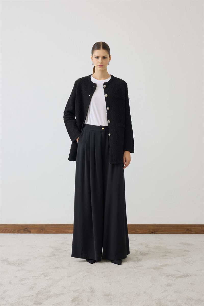 SELEN DOKULU TRİKO HIRKA SİYAH