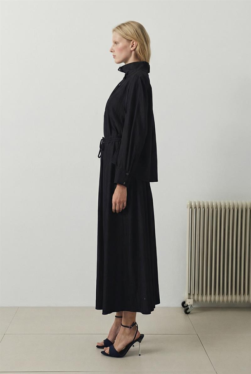 STELA  ÇITÇIT DETAYLI ETEKLİ TAKIM SİYAH