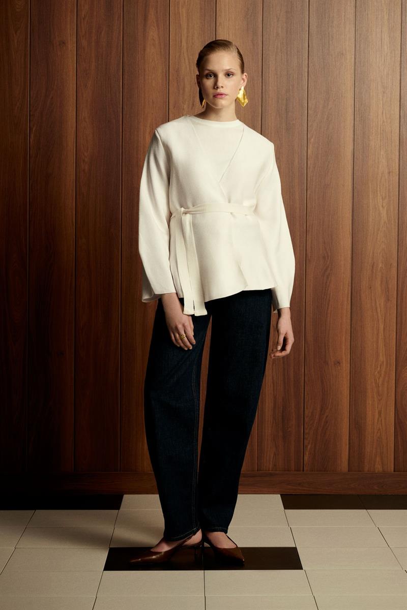 VERA ÇELİK ÖRME PEPLUM HIRKA EKRU