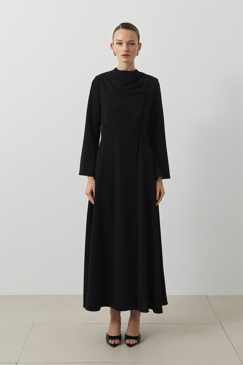 VERONA BRİT DETAYLI KREP ELBİSE SİYAH