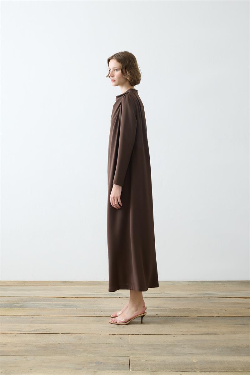 ZARİF KREP ELBİSE KAHVE