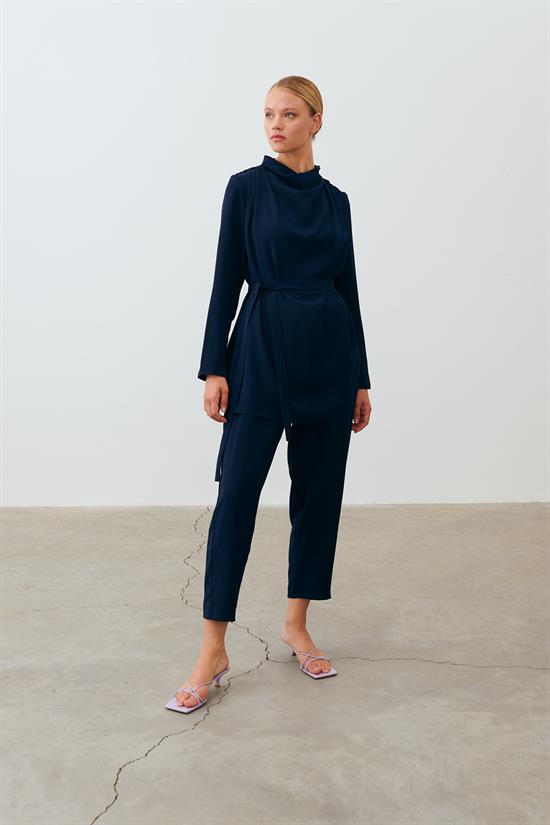 ELEGANT CREPE DOUBLE SUIT NAVY BLUE