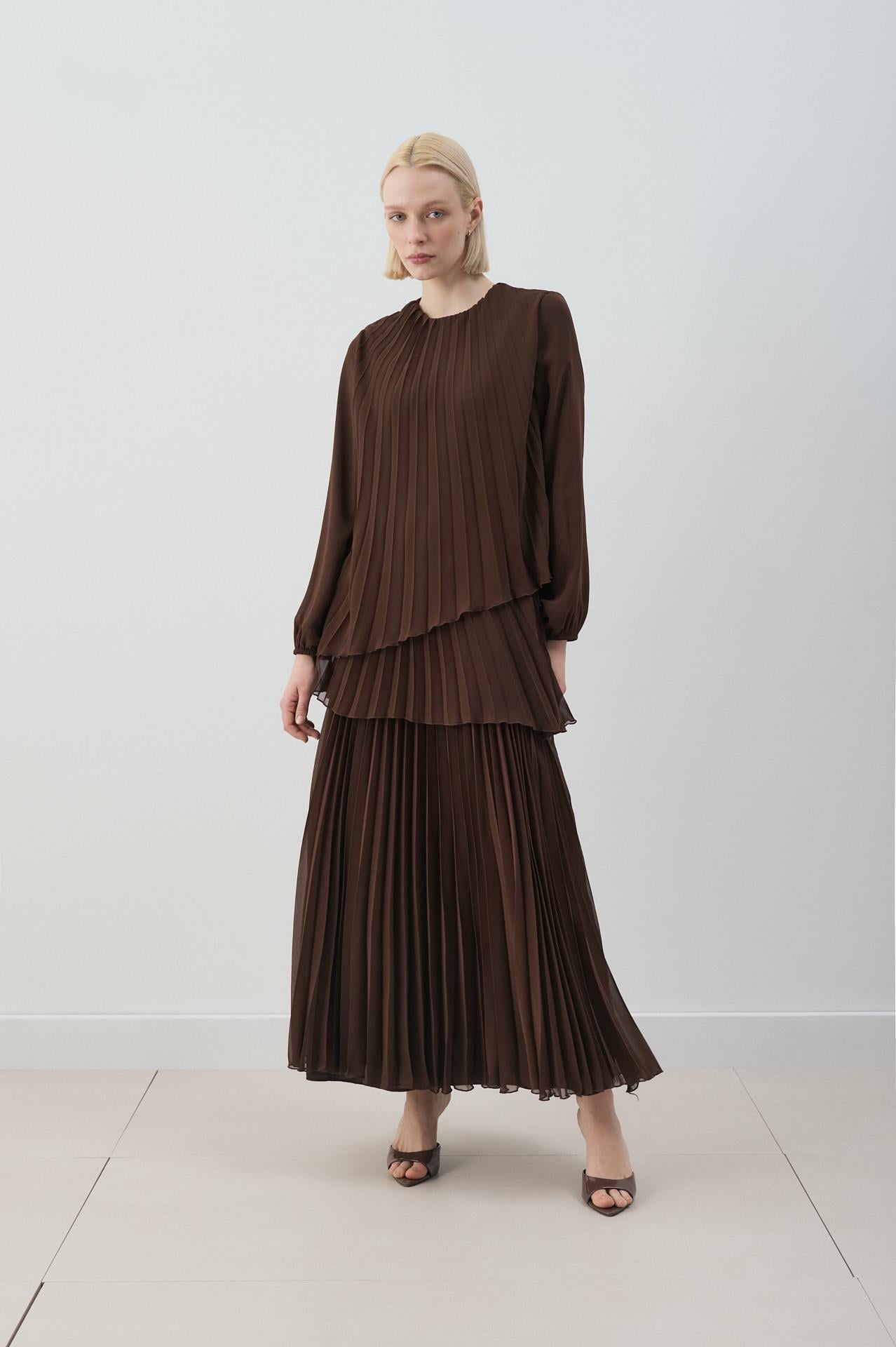 MİORİ VALERİN PLİSELİ ELBİSE ACI KAHVE