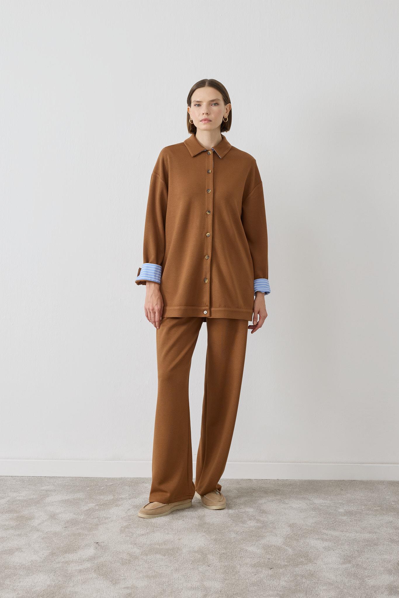 NEVA ÇİZGİ DETAYLI ÖRME PANTOLONLU TAKIM CAMEL