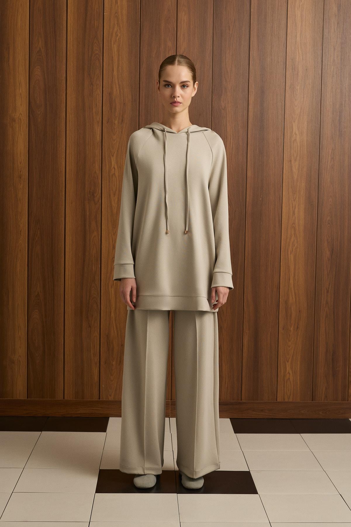 RELAX PANTOLONLU TAKIM BEJ