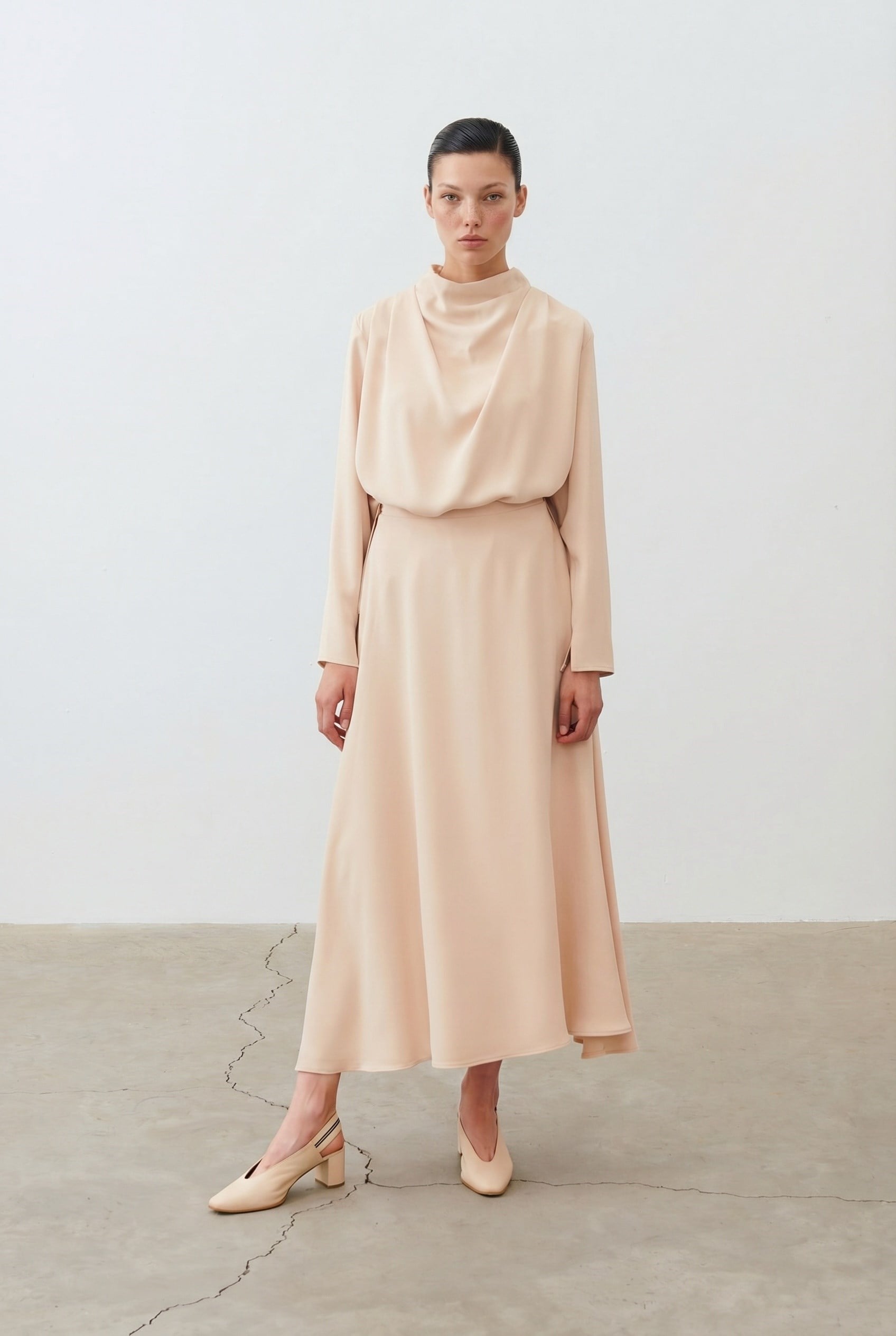 ZARİF KREP  ETEKLİ TAKIM VİZON