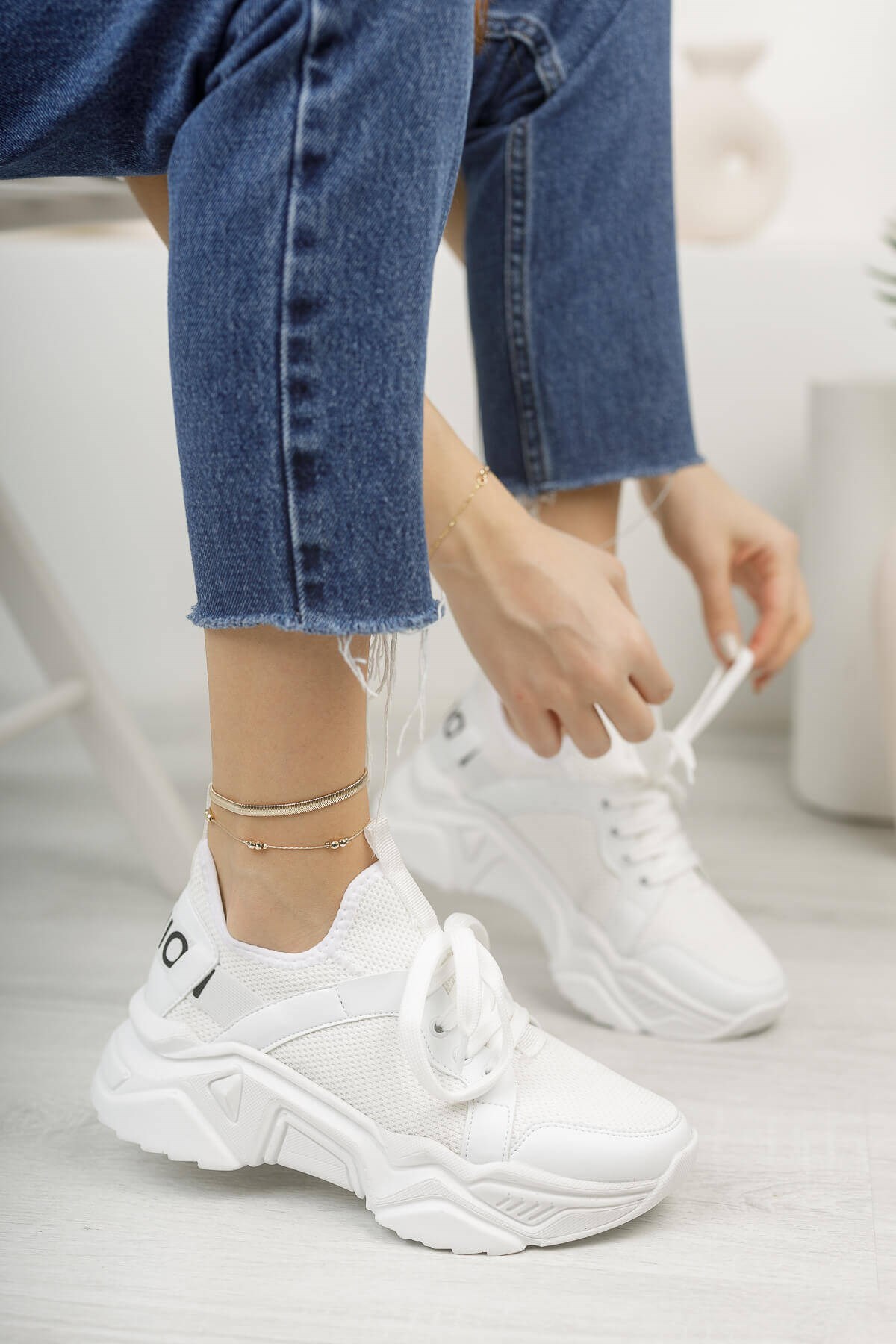 Kadın Beyaz Dolgu Topuk Sneaker Spor Ayakkabı Aren - Bitmedeniste