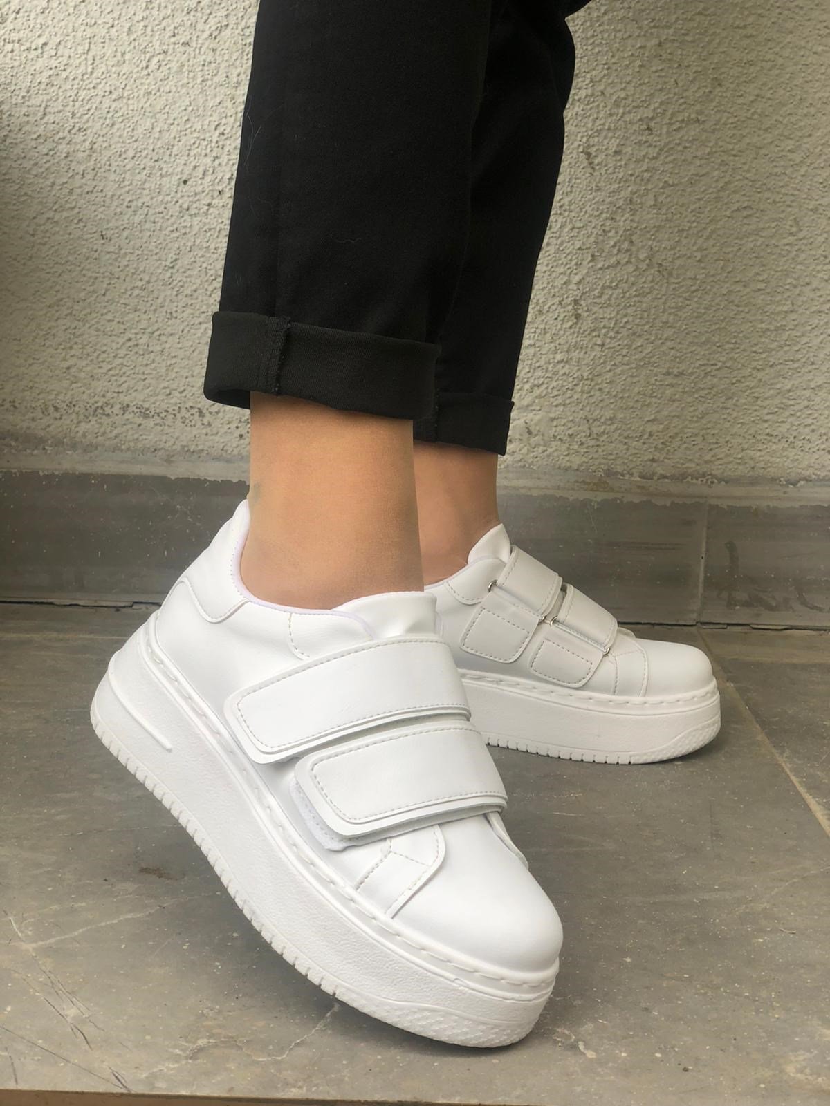 Kadın Beyaz Sneaker Kalın Taban Spor Ayakkabı Miva - Bitmedeniste.com