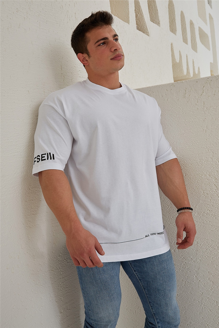 Kol Detaylı Beyaz Oversize T-Shirt