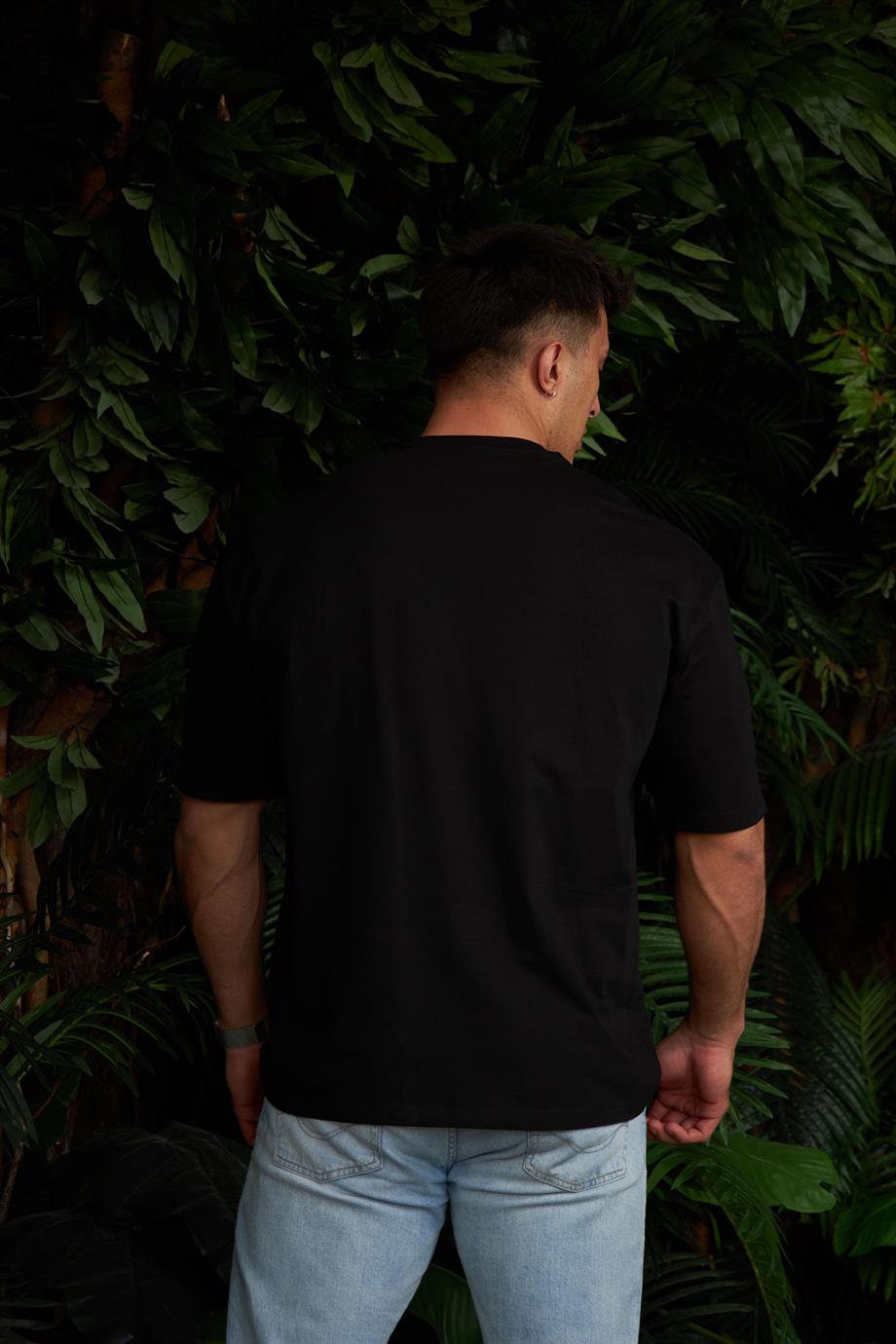 Nakış Detaylı Oversize Tshirt