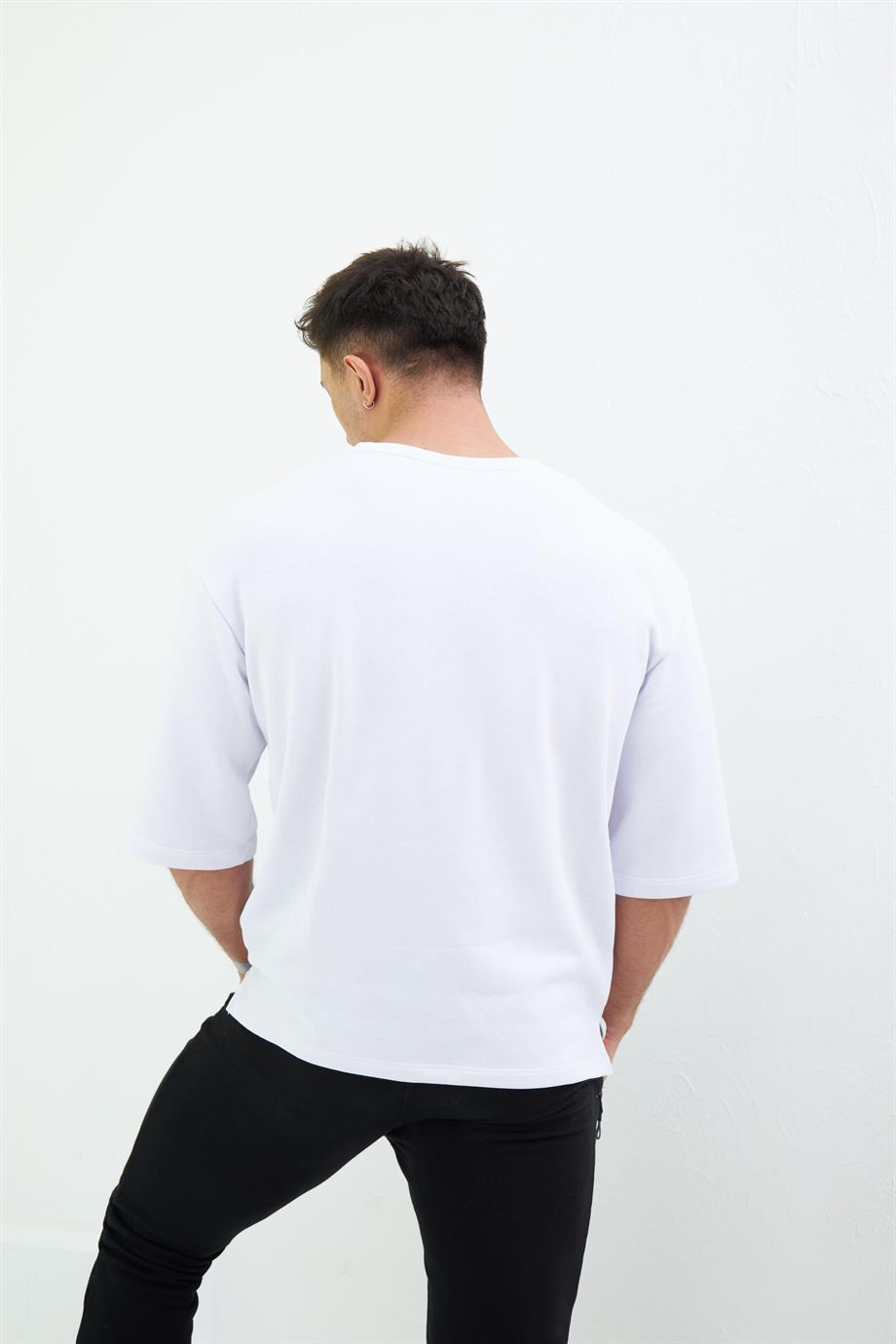 Oversize Yarım Kol Etiket Detaylı Tshirt