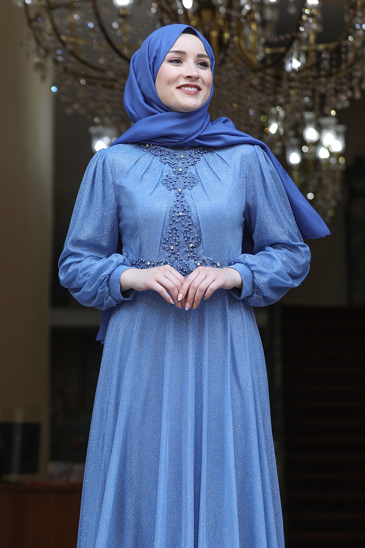 Kadife Tesettür Elbise Nasıl Kombinlenir? - Amine Huma Blog