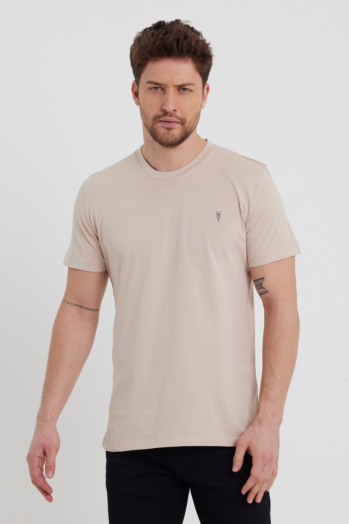 Erkek Bej Rengi T-Shirt Modelleri ve Fiyatları