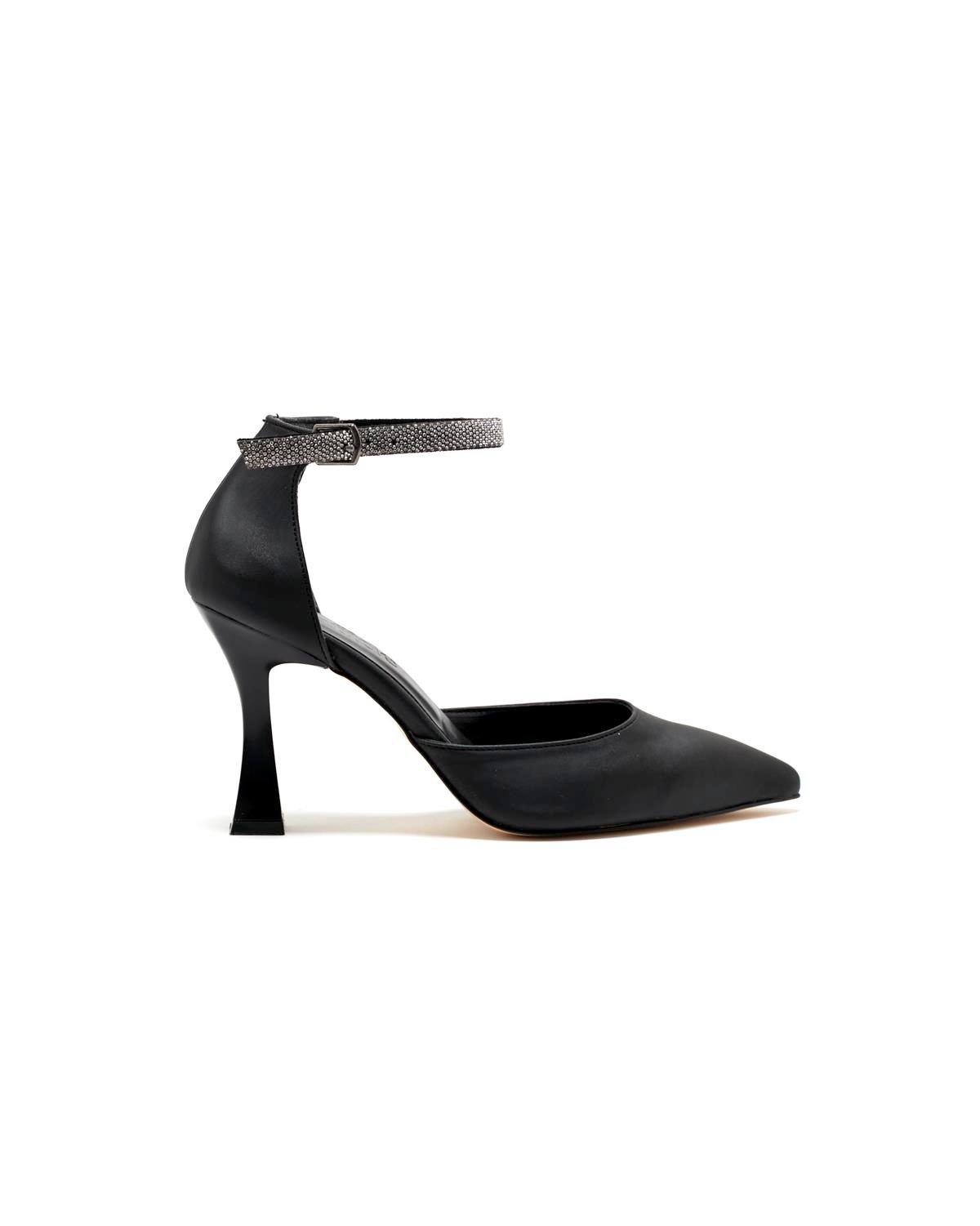 KADEH TOPUK TAŞLI KAYMAZ TABAN ABİYE AYAKKABI