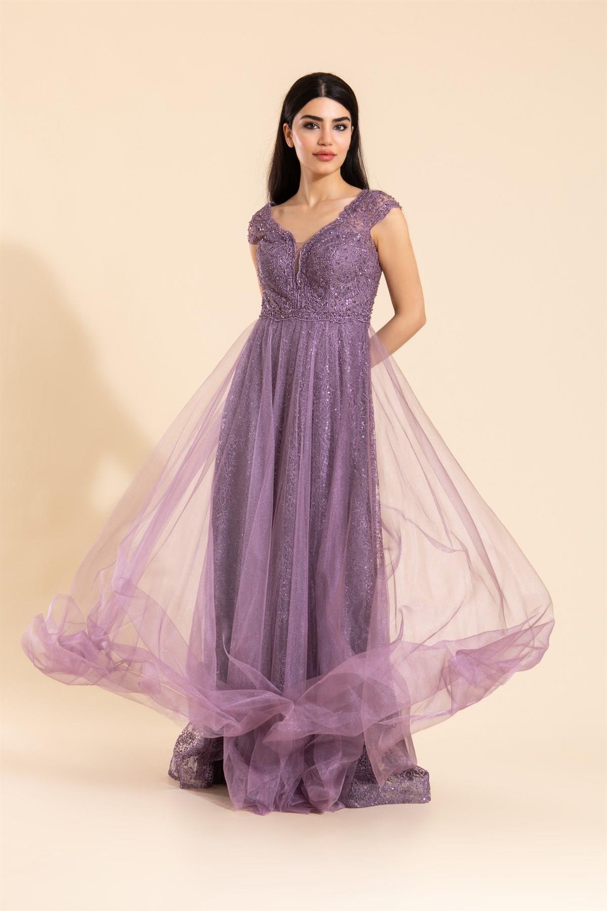 Nafide UZUN ABİYE 369