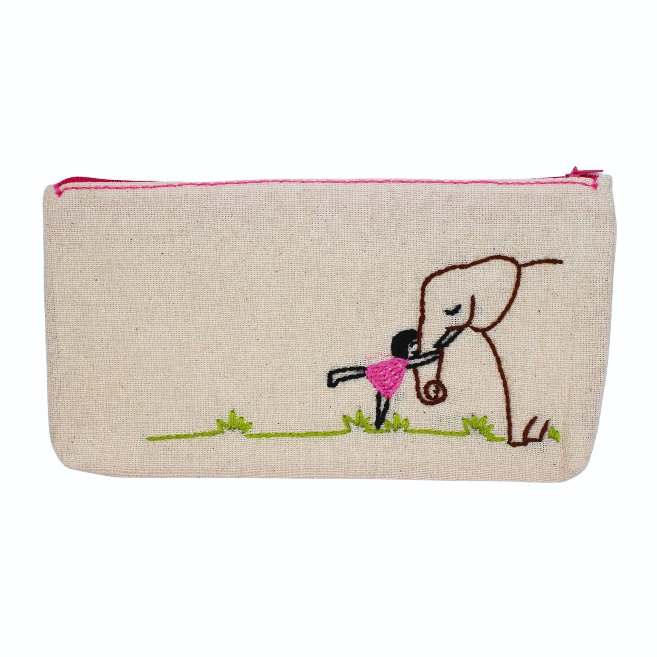 Çocuk ve Fil Nakışlı Makyaj Çantası