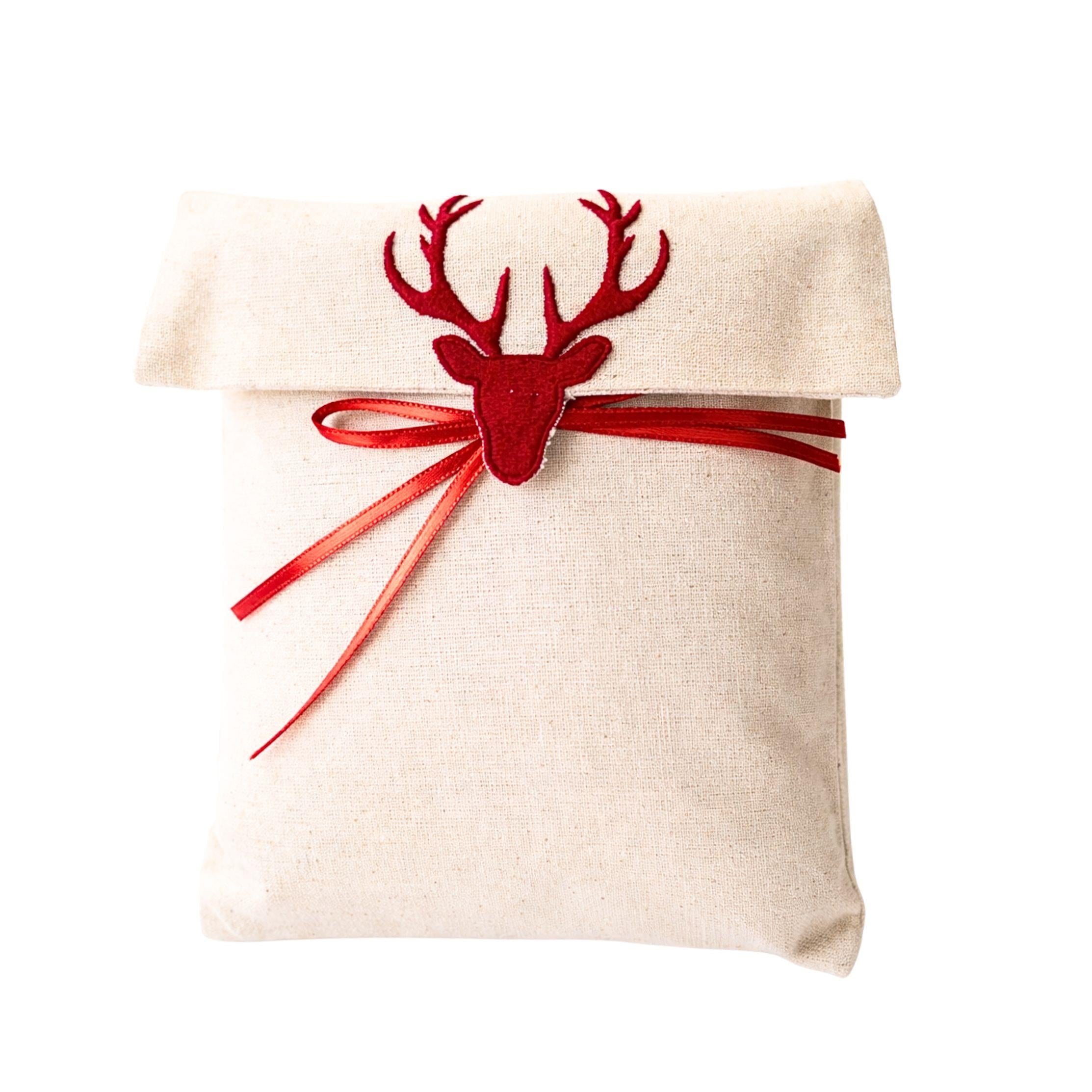 Geyik Nakışlı Keseli Havlu Set