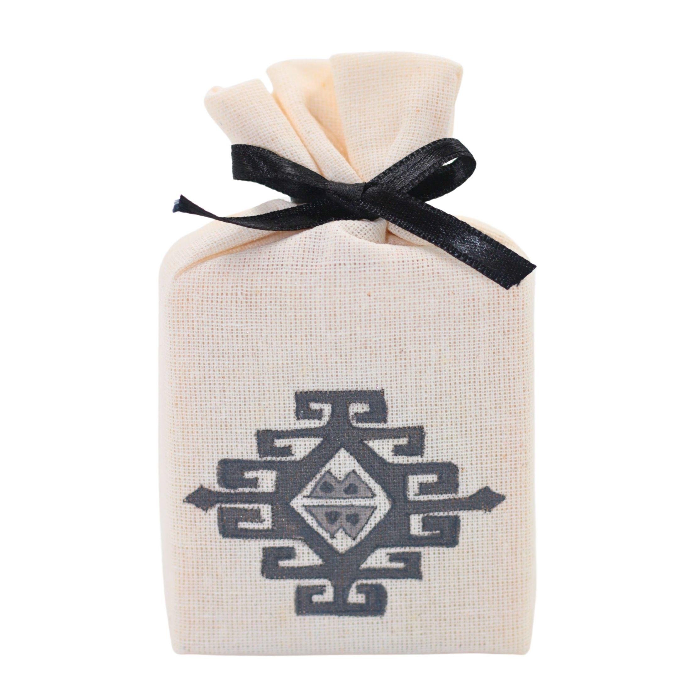 Gri Kilim Desenli ve Şeritli Sabun Kesesi