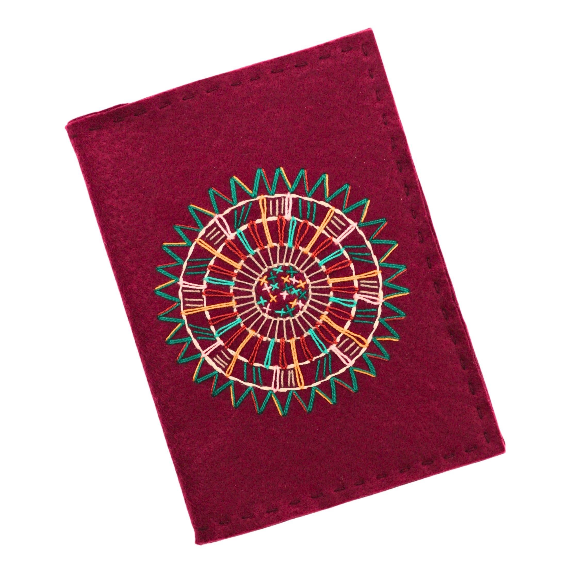 Kırmızı Mandala Desenli Defter
