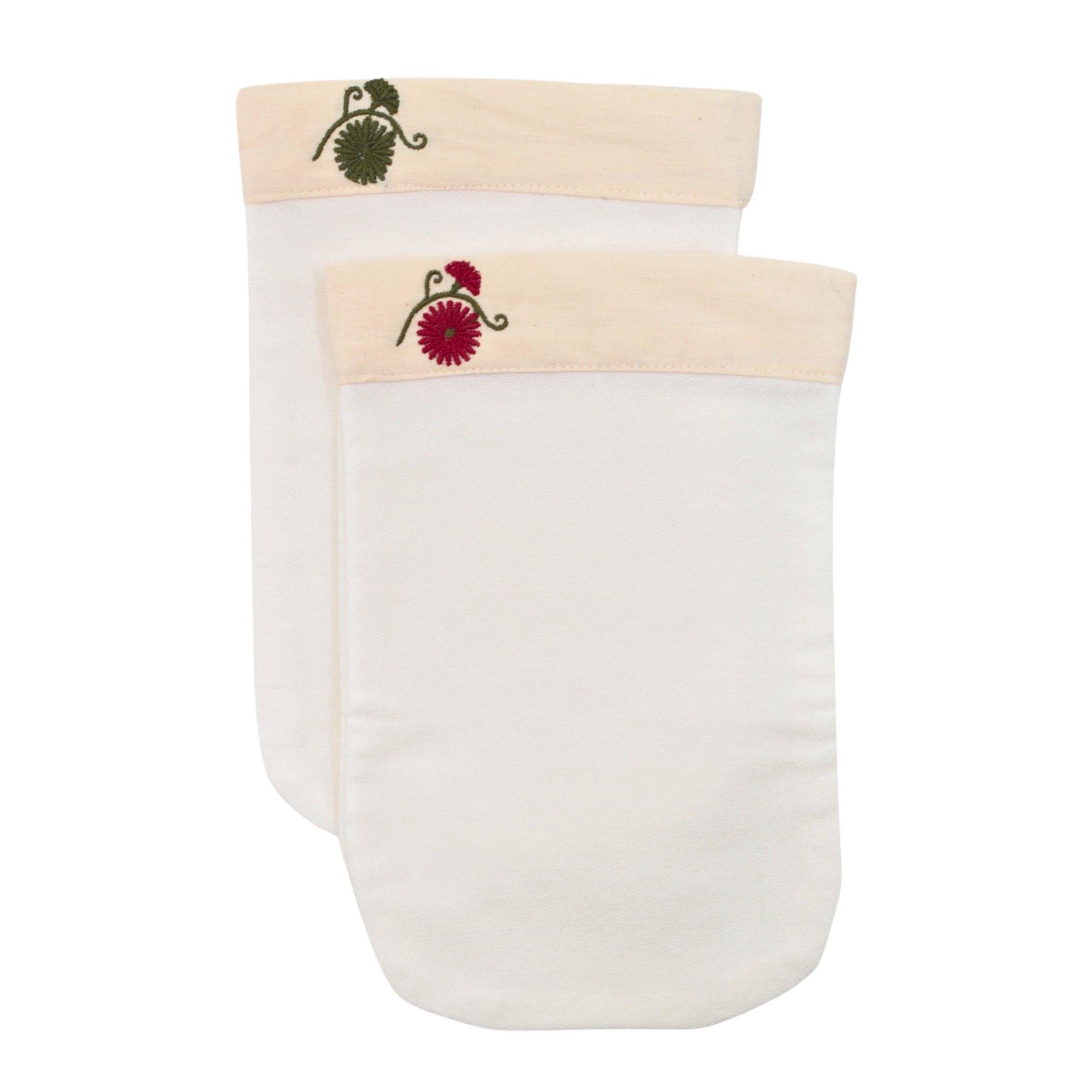 Yeşil ve Bordo Karanfil Nakışlı Banyo Kesesi Seti