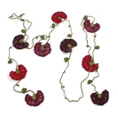 Çiçekli Tığ İşi Kolye