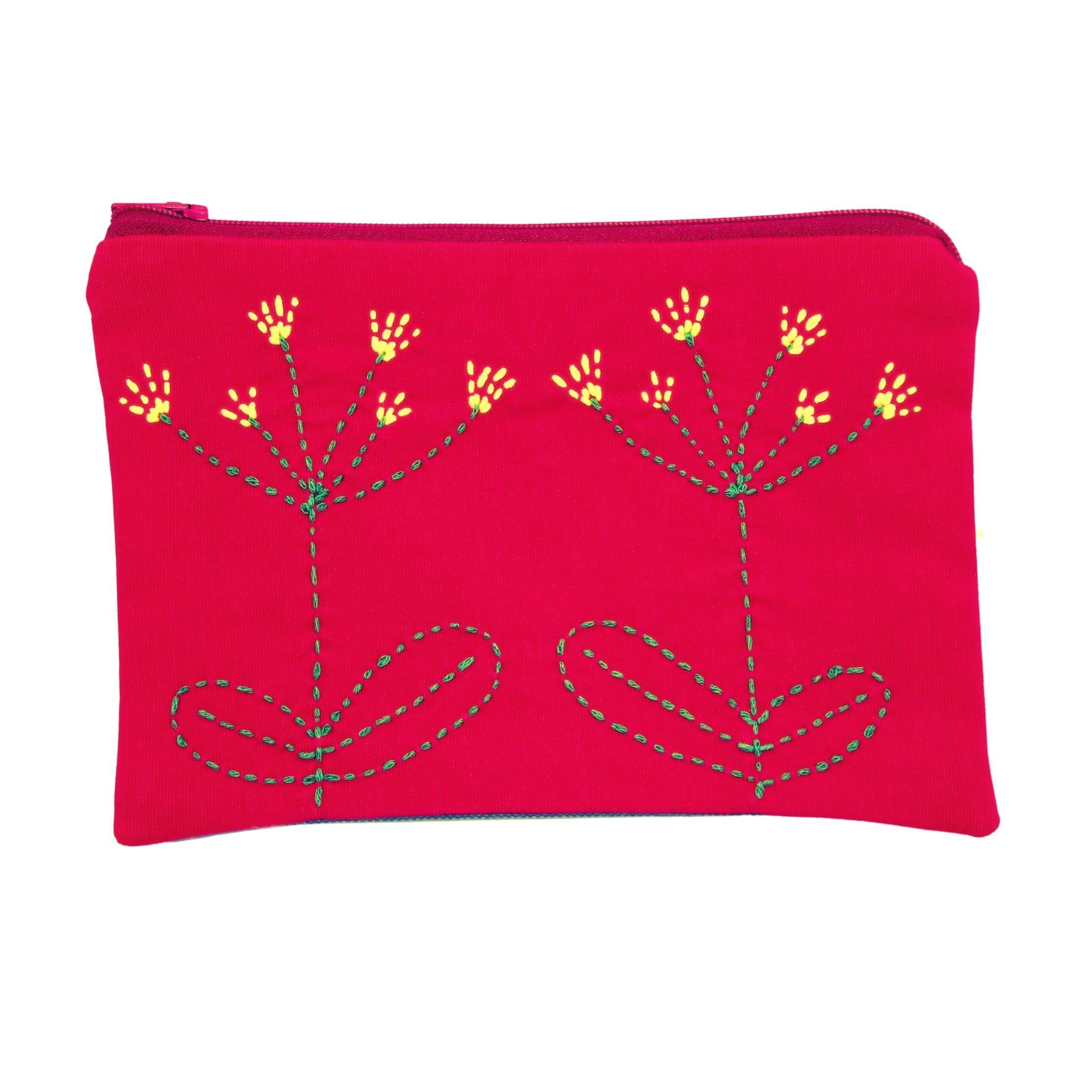 Çiçek Nakışlı Kırmızı Cüzdan