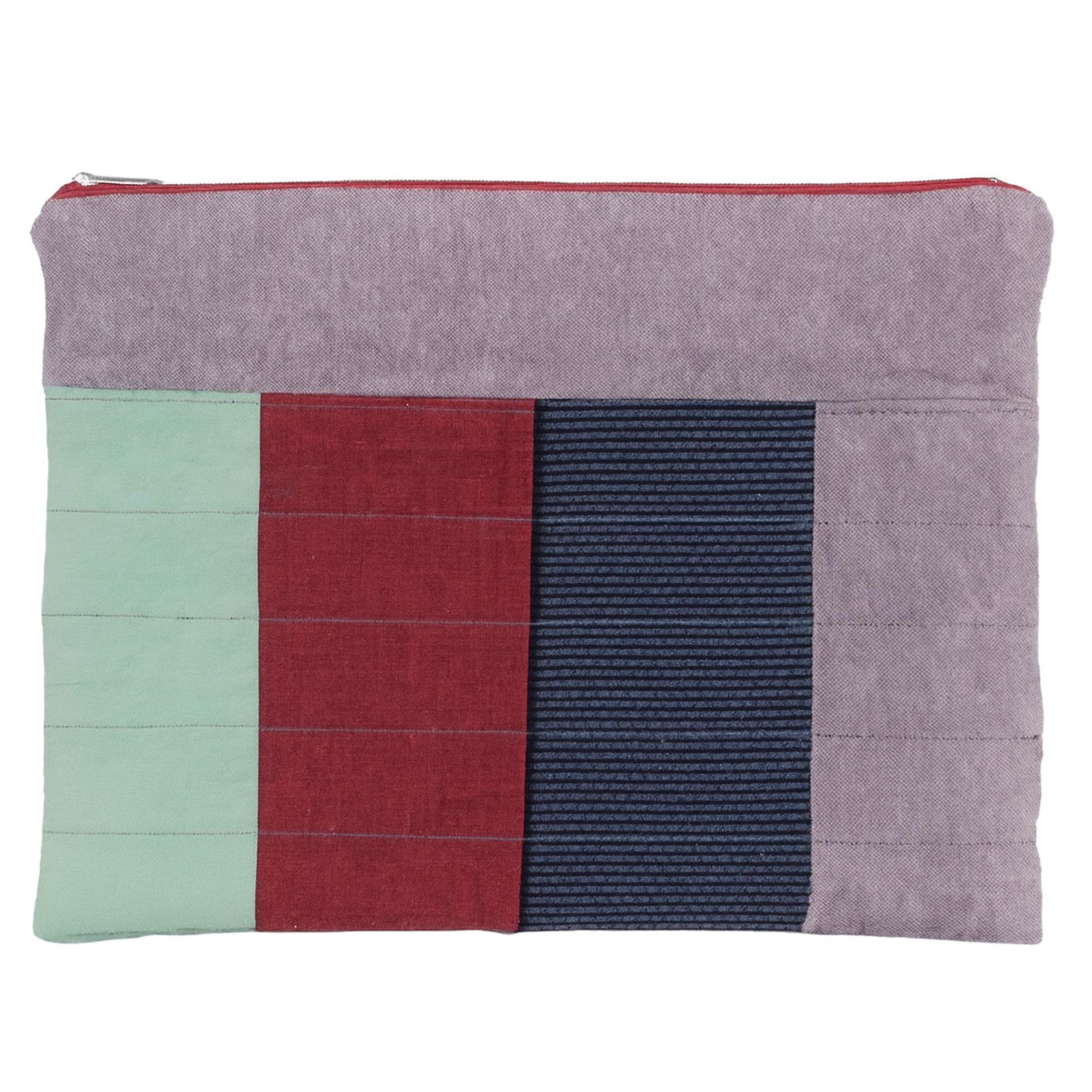 GEÇMELİ İLERİ DÖNÜŞÜM LAPTOP ÇANTASI  HUK