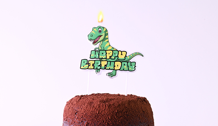 MUM DİNAZOR ŞEKİLLİ HAPPY BIRTHDAY BALONEVİ