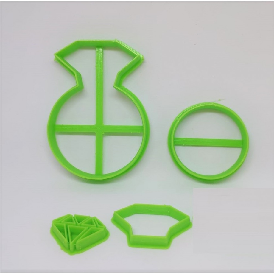 TEK TAŞ DETAYLI 4 LÜ KESİCİ KALIP 8 CM