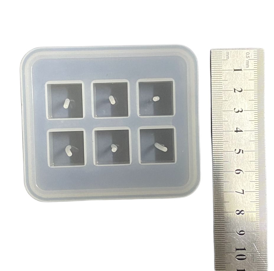  BT-9039 DELİKLİ KÜP 6 LI SİLİKON EPOKSİ KALIBI 1.5 CM
