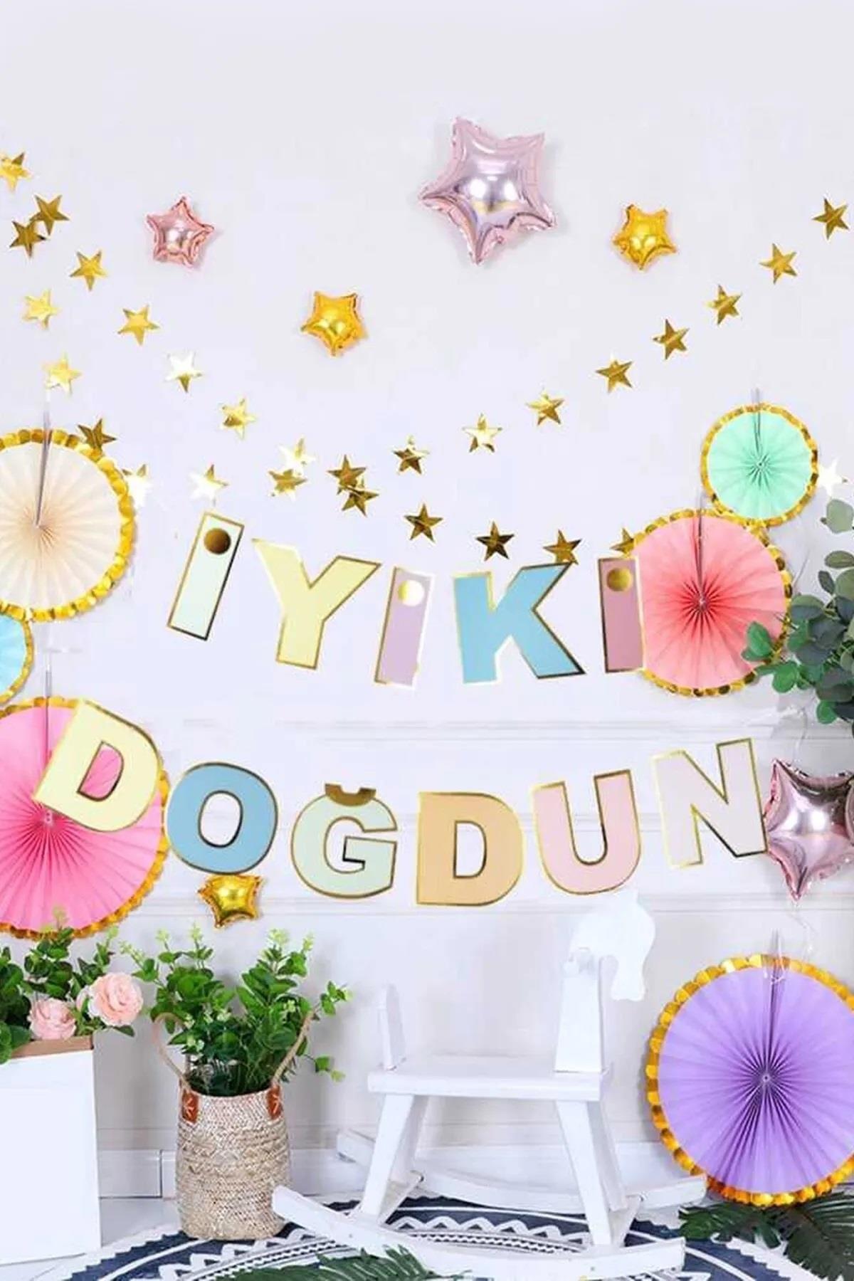 BNR - 08 İYİ Kİ DOĞDUN MAKARON BANNER VARAKLI