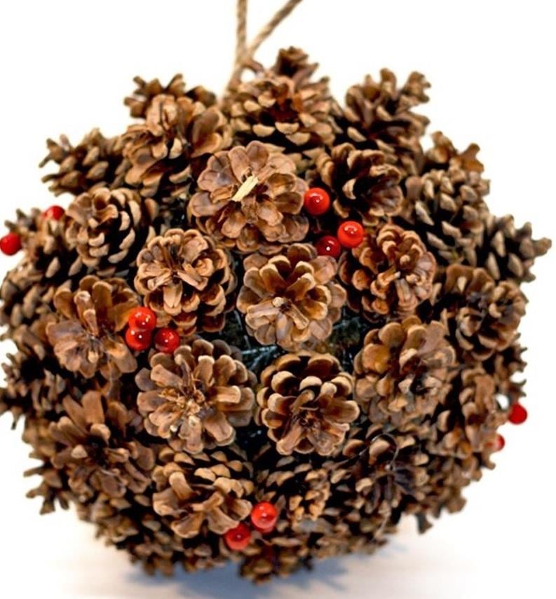 AST8557 YILBAŞI NATÜREL BERRY Lİ KOZALAK TOP 25CM