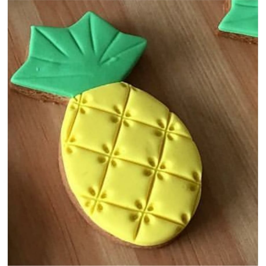 ANANAS V1 KURABİYE KESİCİ KALIP 2 PARÇA 9 CM