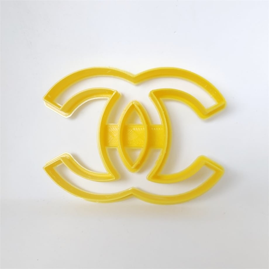 CHANNEL KURABİYE KESİCİ LOGO 8 cm