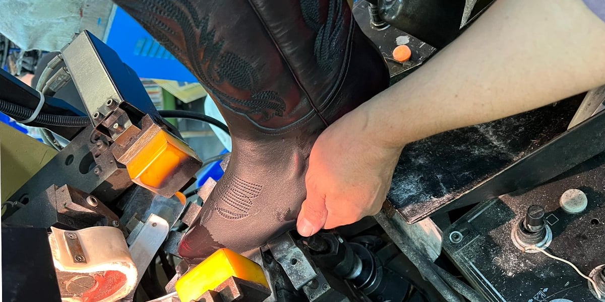 Kovboy Çizme Üretimi: Gelenekten Ustalığa Uzanan Bir Yolculuk