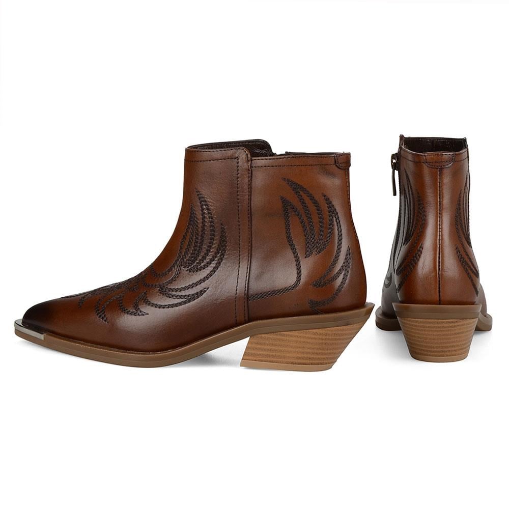 Brown Womens Cowboy Ankle Boots Biasca