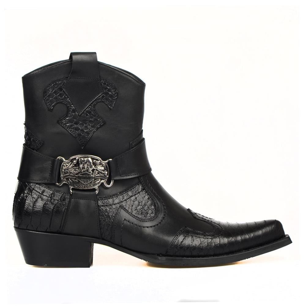 FootCourt Cowboy Boots Black