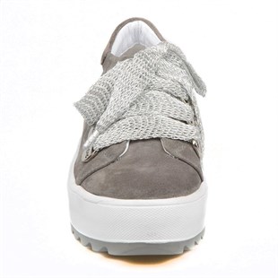 Bağcıklı Gri Süet Yüksek Taban Kadın Sneaker