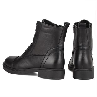 FootCourt Black Womens Boots