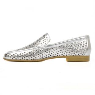 Lazer Delikli Loafer Kadın Ayakkabı Gümüş Deri