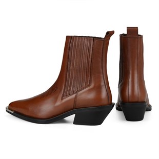 Brown Western Cowboy Boots with Metal Decoration New Season