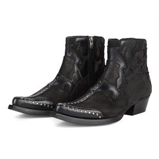 Black Cowboy Boots With Rivets